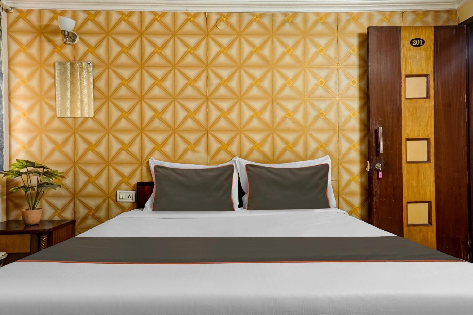 Hotel Galaxy Residency Kalyani Nagar Πούνε Εξωτερικό φωτογραφία